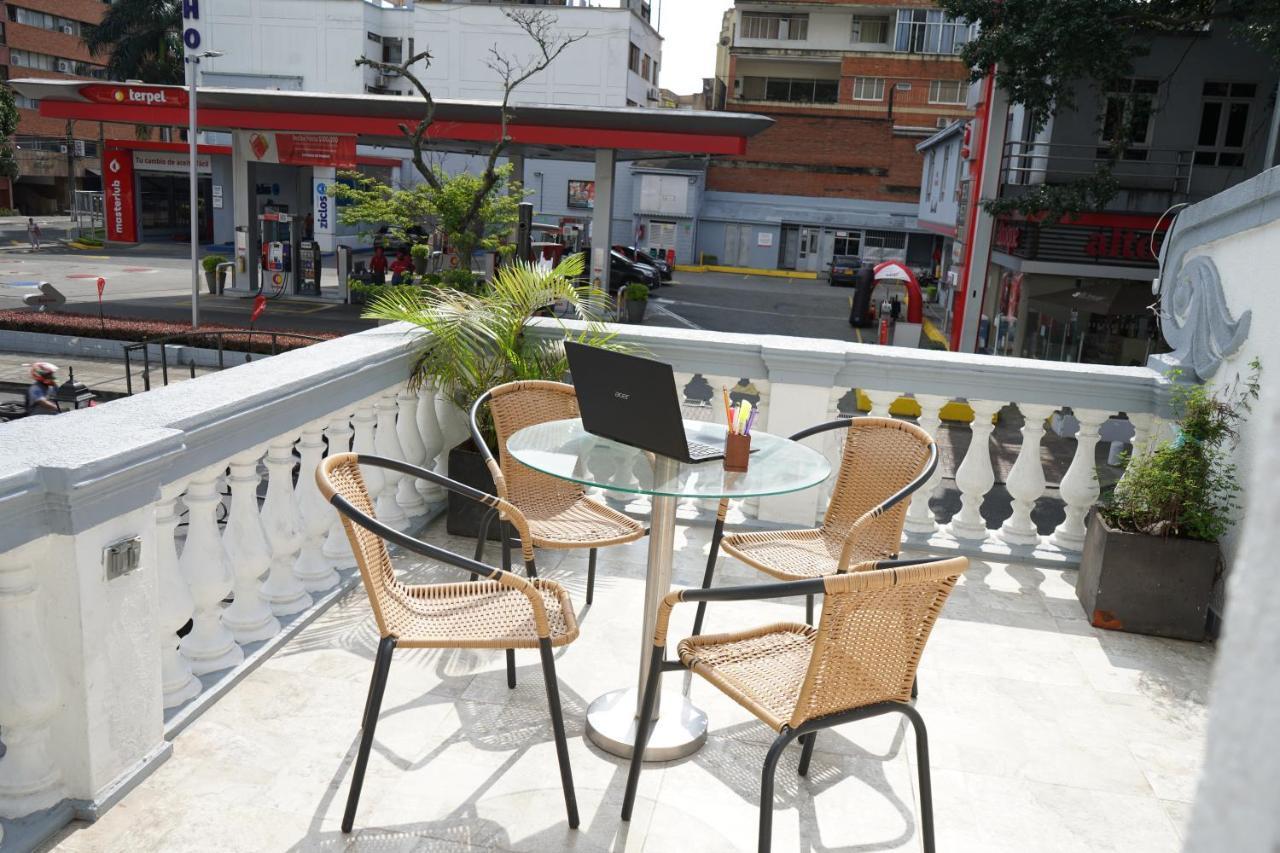Petronio'S Hostel Cali Esterno foto